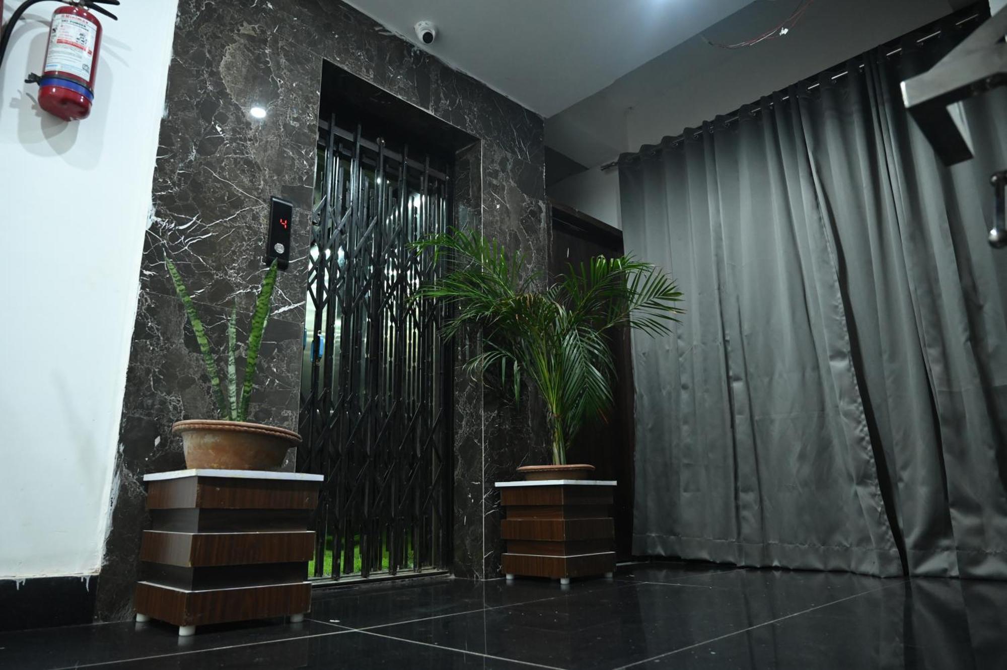 Hotel Diamant Inn パトナー エクステリア 写真